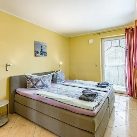 Zentrale Mit 2 Schlafzimmern Leuchtturm Kuehlungsborn