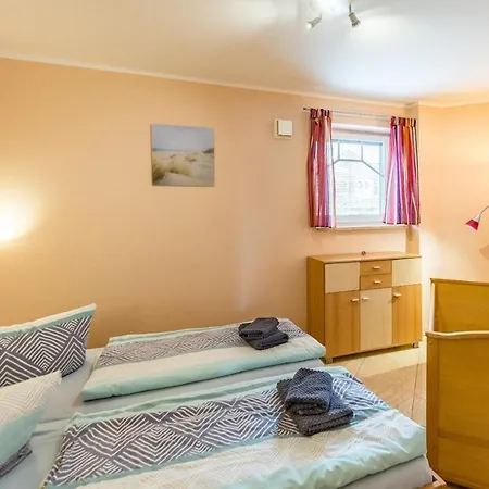 Zentrale Mit 2 Schlafzimmern Leuchtturm Daire Kühlungsborn