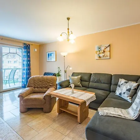 Apartment Zentrale Mit 2 Schlafzimmern Leuchtturm Kuehlungsborn