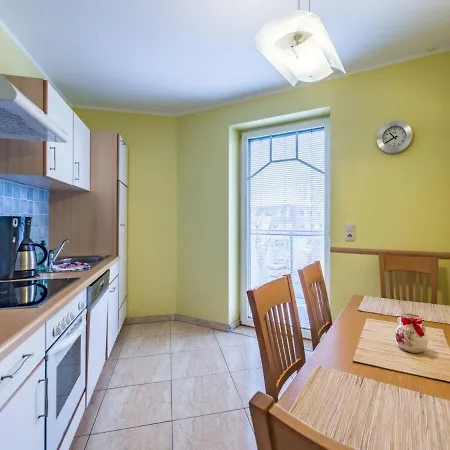 Zentrale Mit 2 Schlafzimmern Leuchtturm